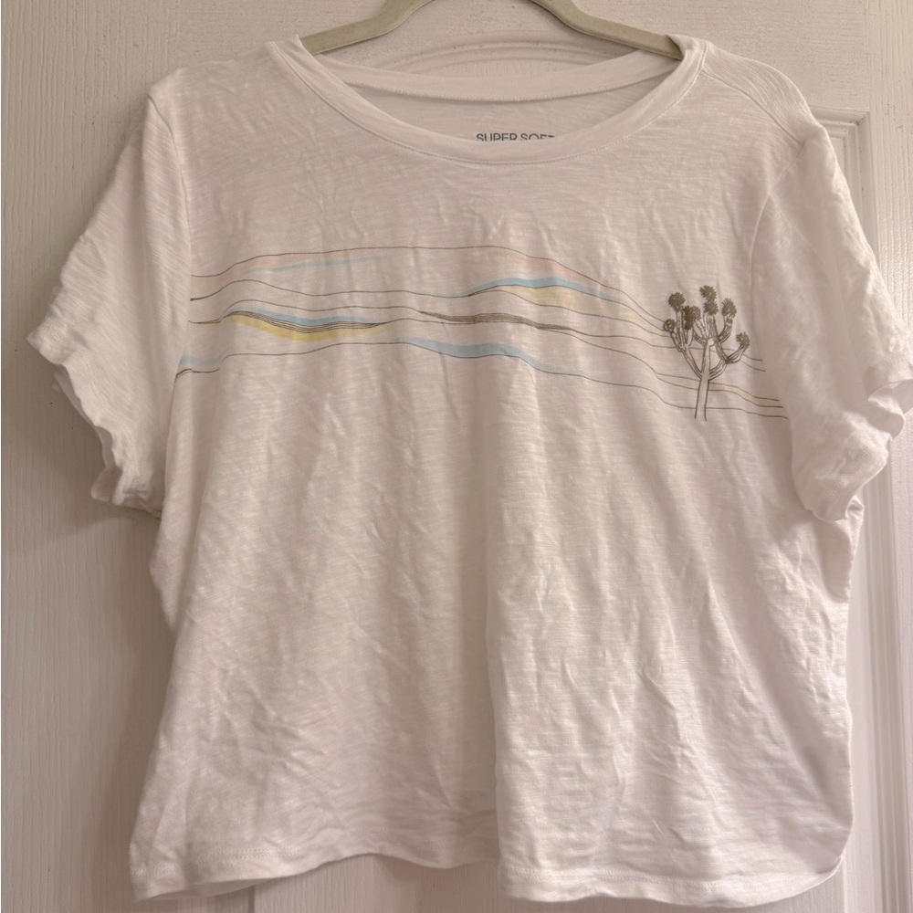 Torrid Joshua Tree Classic Fit Super Soft Slub Crew Neck Crop Baby Tee - size 1